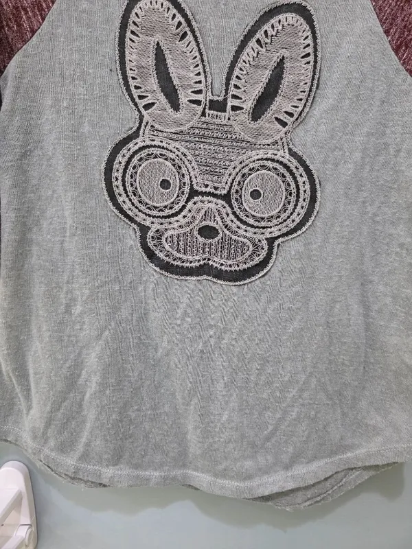 Almost Famous Bunny Graphic Raglan Tee –‎ Women’s Small Grey & Burgundy - Image 6