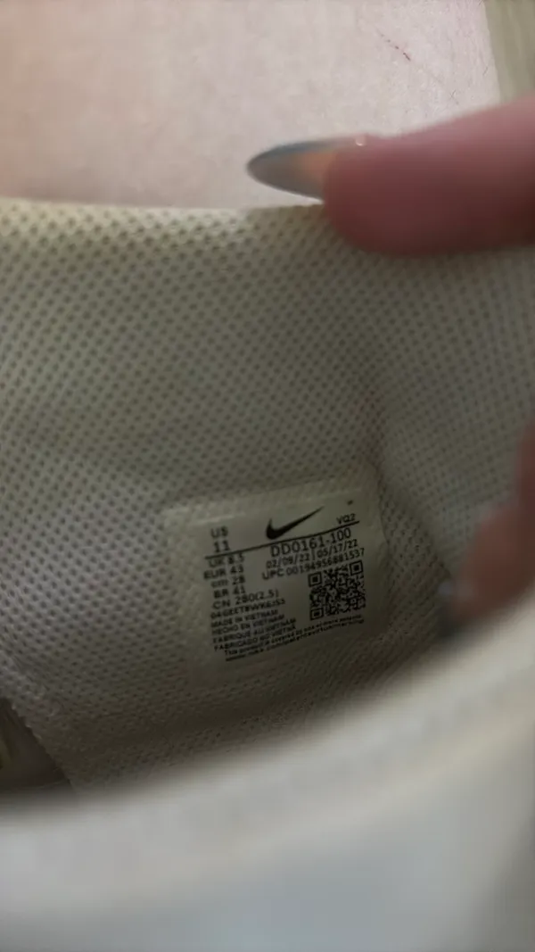 Nike Shoes Women’s - Image 2