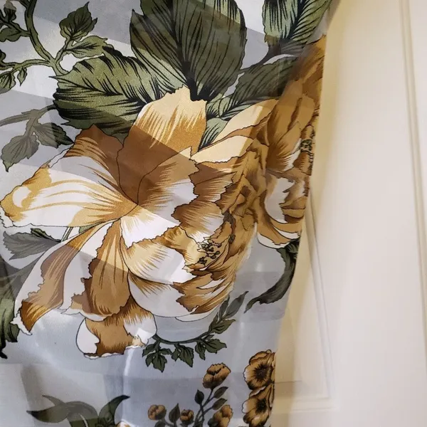 Large Floral Print Women's Scarf Black - Image 2