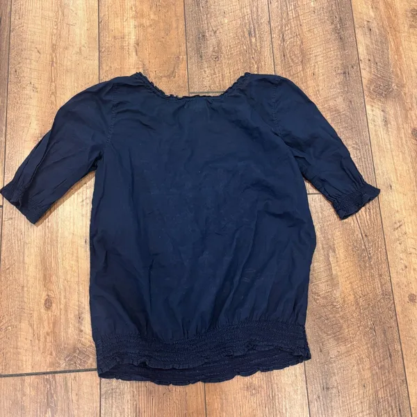 Hollister Embroidered Tie & Button Front Blouse Navy Blue Smocked Size Medium - Image 6