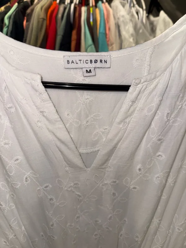 white maxi - Image 3