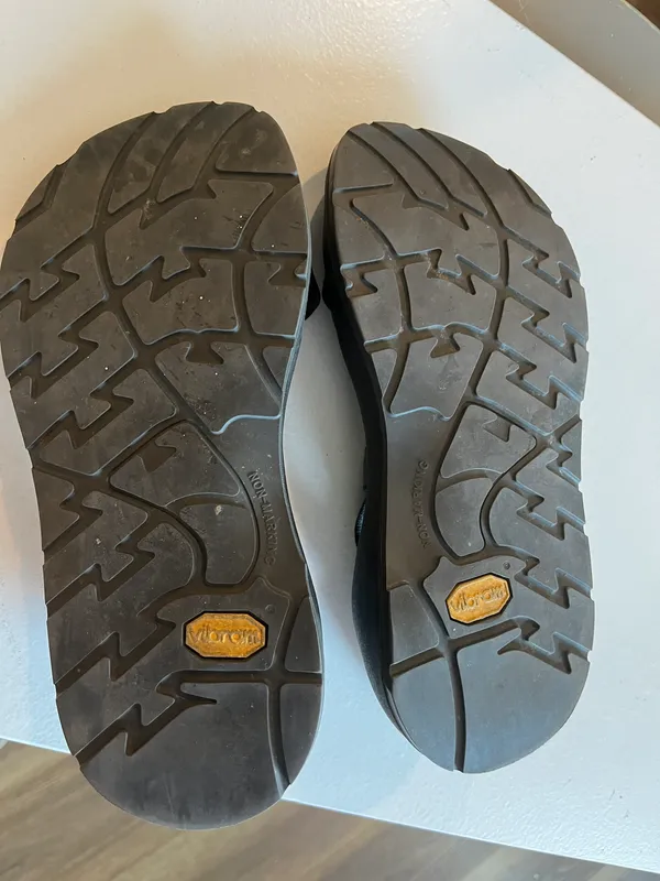 Chacos Vibram W/Toe Strap - Image 4