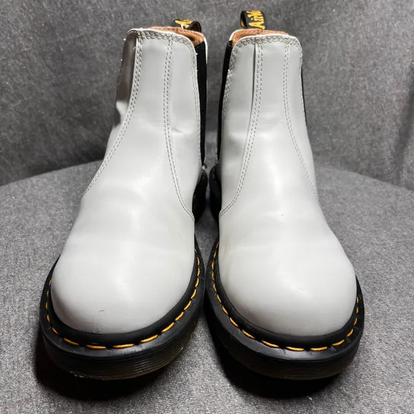Dr Martens 2976 YS White Leather Chelsea Boots Yellow Stitch‎ Women's Size 7 - Image 2
