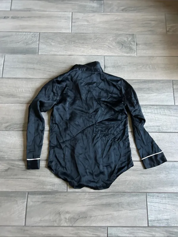 Victoria's Secret Black Satin Pajama Top with White Piping - Image 5