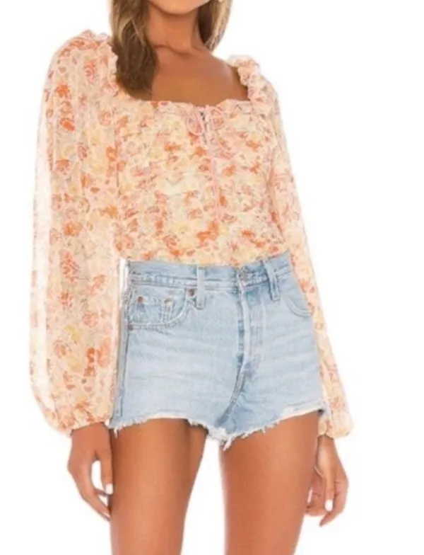 Levi's 501 button fly cotton denim raw hem shorts high rise 32 - Image 4