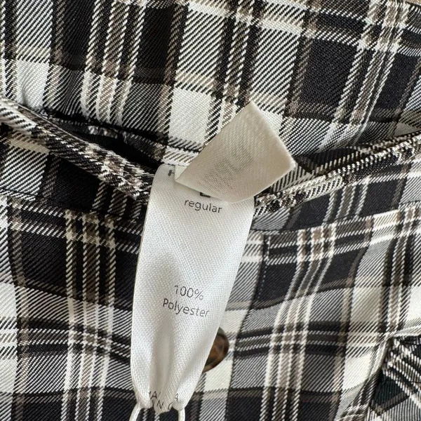 Halara Black Ivory Plaid Mini Skirt Front Pockets Large NWT - Image 4