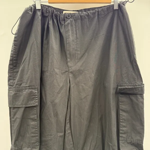 Favorite Daughter Black High Rise Cropped‎ Wide Leg Cargo Pants Sz L - Image 2