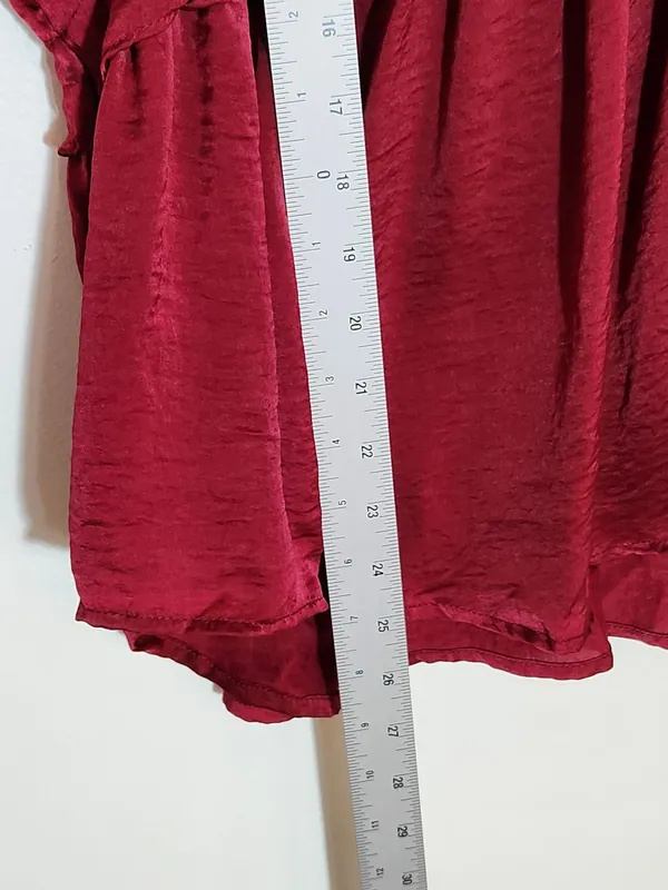 Umgee Burgundy Satin Sheen Babydoll Blouse Size Large - Image 8