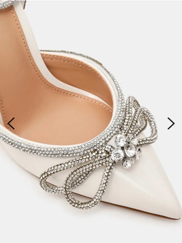 Steve Madden Viable Pump in off-white - Image 3
