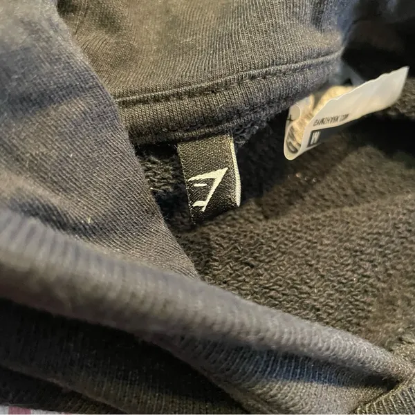 Gymshark cropped tie hoodie black with pink/white logo long sleeve medium - Image 5