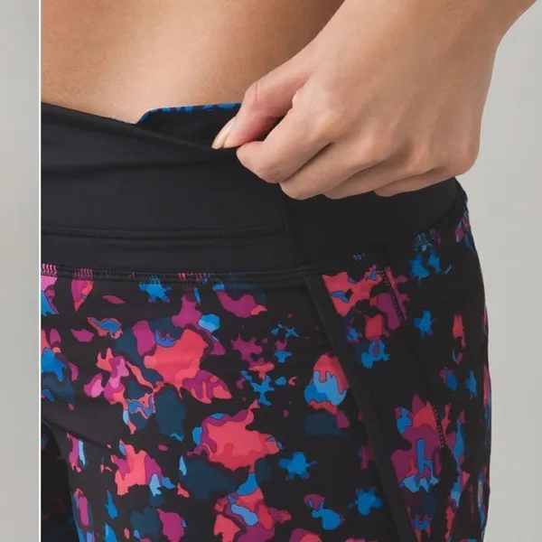 Lululemon Run Times Short (4") Dandy Digie Multi / Black - Image 3