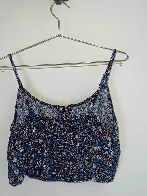 Hollister‎ Floral Smocked Crop Cami Tie Front NWT Size L - Image 2