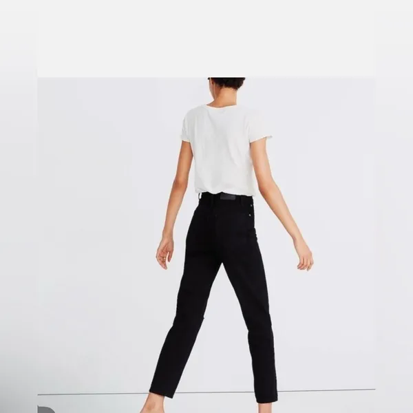 Madewell- The Perfect Vintage Jean Stone Black: Knee-Slit Edition 25 - Image 5