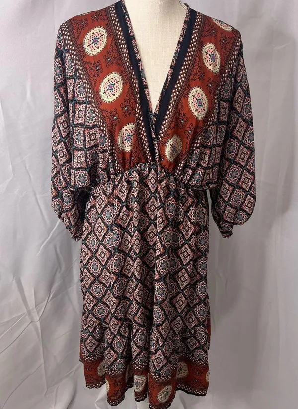 Renee C deep v neck dress size large - Image 8