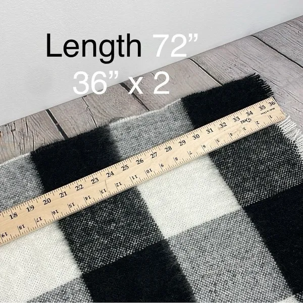 SCARF Chunky Warm Cozy large block plaid rectangular scarf black and white - Image 11