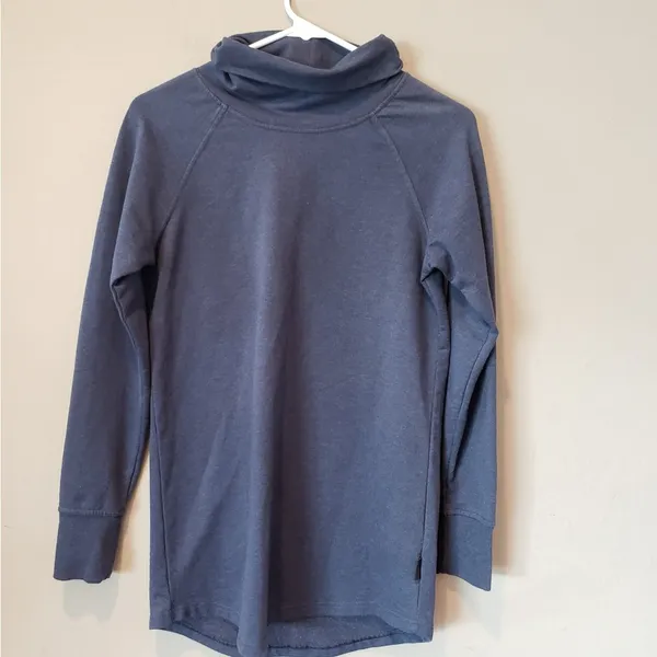Patagonia Women's Navy Long Sleeve Tee - Image 2