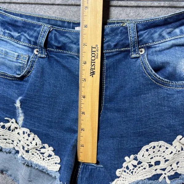 Bongo Blue Denim Shorts Crochet Lace Trim Distressed Frayed‎ Juniors Size 9 - Image 5