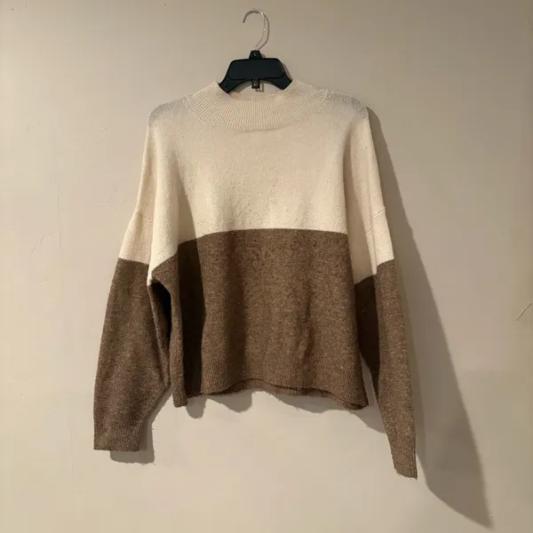H&M Two Tone Wool Blend Sweater | Size: Large - Image 2