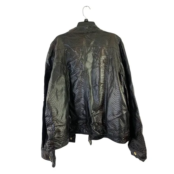Braetan. Women's Brown Animal Print Jacket - Image 2