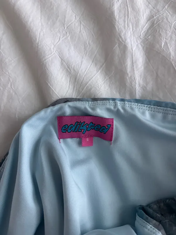 Edikted Mini Skirt - Image 4