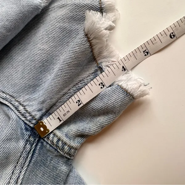 C’isa Crossover Lightwash Denim Skort Sz Small - Image 12
