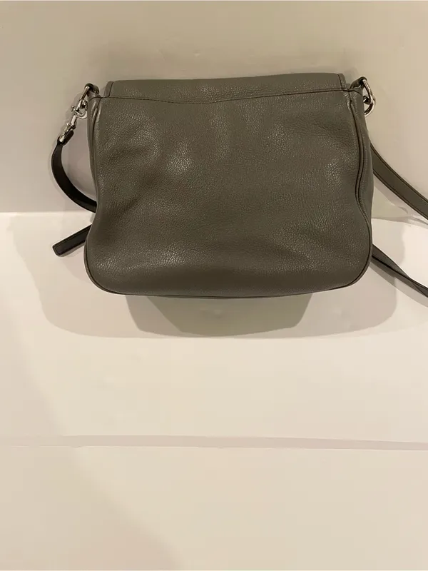 Marc Jacobs Empire Crossbody Bag Gray Pebbled Leather Purse - Image 3