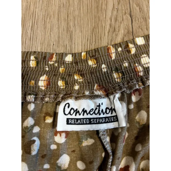 Vintage Connection Related Separates Olive Green Abstract Dot Shorts Pockets - Image 4
