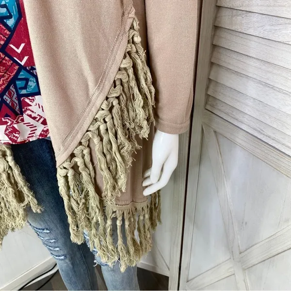 Boho‎ Fringe Hem Waterfall Cardigan Knit Khaki Tan Small Open Front Long Sleeve - Image 6