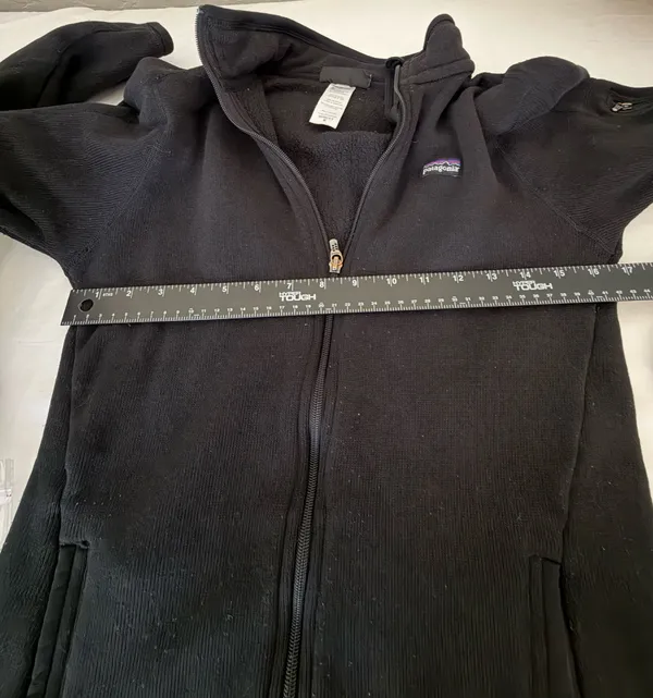 Patagonia Women’s Fleece Jacket - Image 3