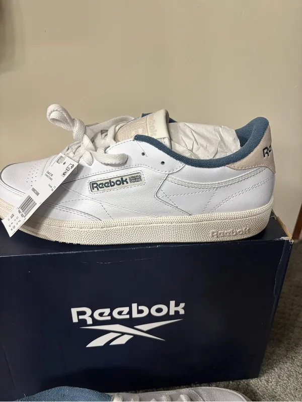Reebok Club C 85 women tennis shoes size 10 brand new - Image 2