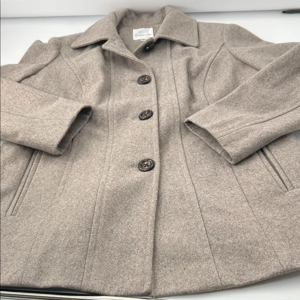 Croft & Barrow Women's Beige Trench Coat - Image 11