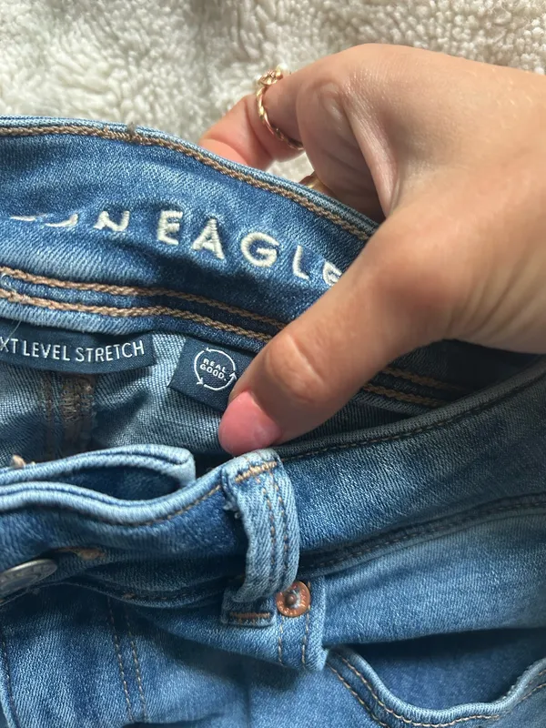 American Eagle Flare Jeans - Image 4