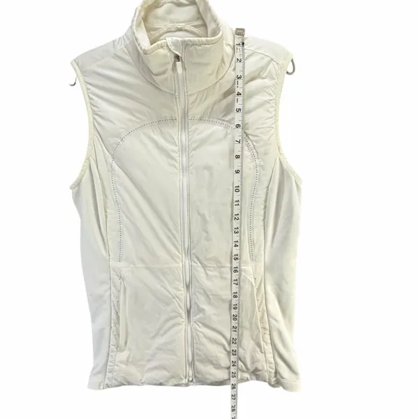 Lululemon Run For Cold Vest Womens 10 Cold‎ Weather Athleisure Layers Outdoors - Image 7