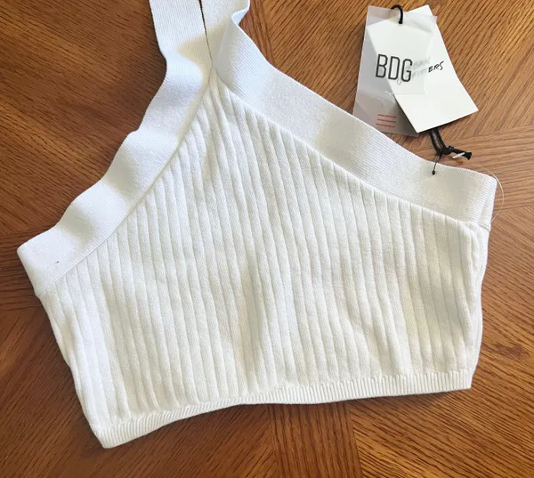 NWT  | White Ribbed Halter Crop Top - Image 3
