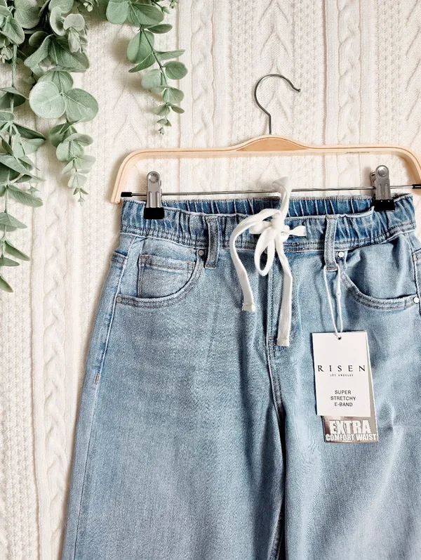 RISEN Light Wash Wide Leg Jeans Elastic Cinch Tie Waist Slouchy Various NEW - Image 7