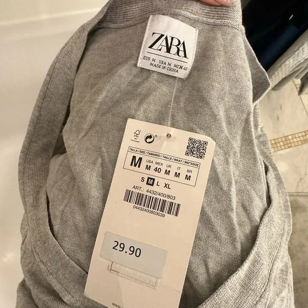 ZARA *NWT*  Gray Button-Down Cardigan - Image 3