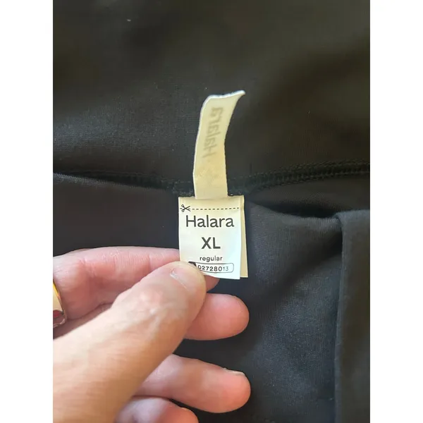 Halara black flare stretch work pants XL travel basic staple - Image 4