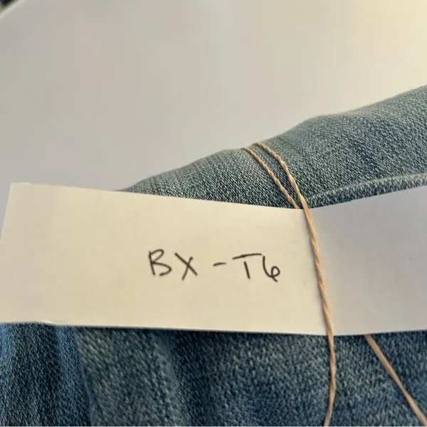 Levi’s 545 Low Waist Straight Leg Jeans Light Wash Size 8 - Image 9