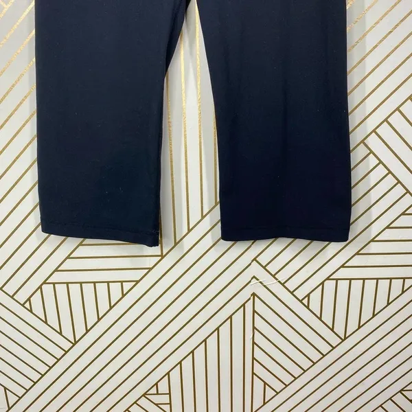 Lululemon Groove Crops‎ Black Reversible - Image 5