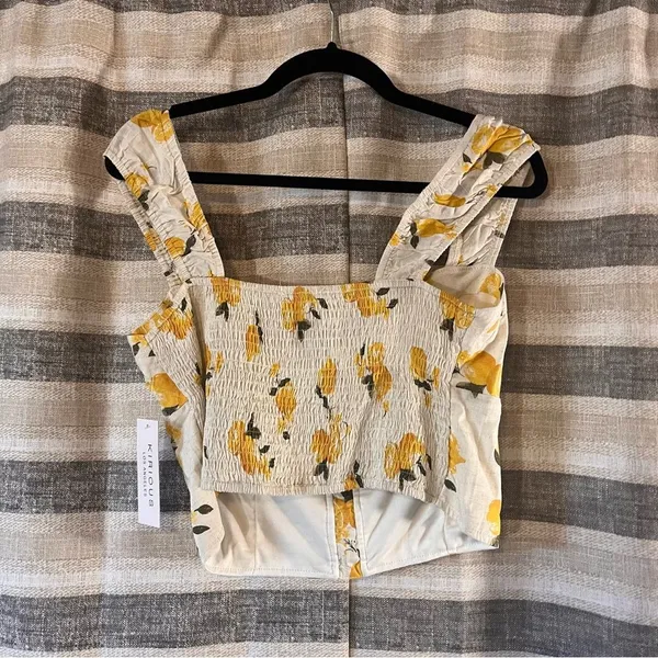 Kirious Tan Lemon Print Lace Up Crop‎ Top Size XL - Image 2