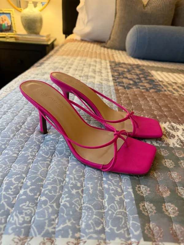 Pink heels Size 8 - Image 2