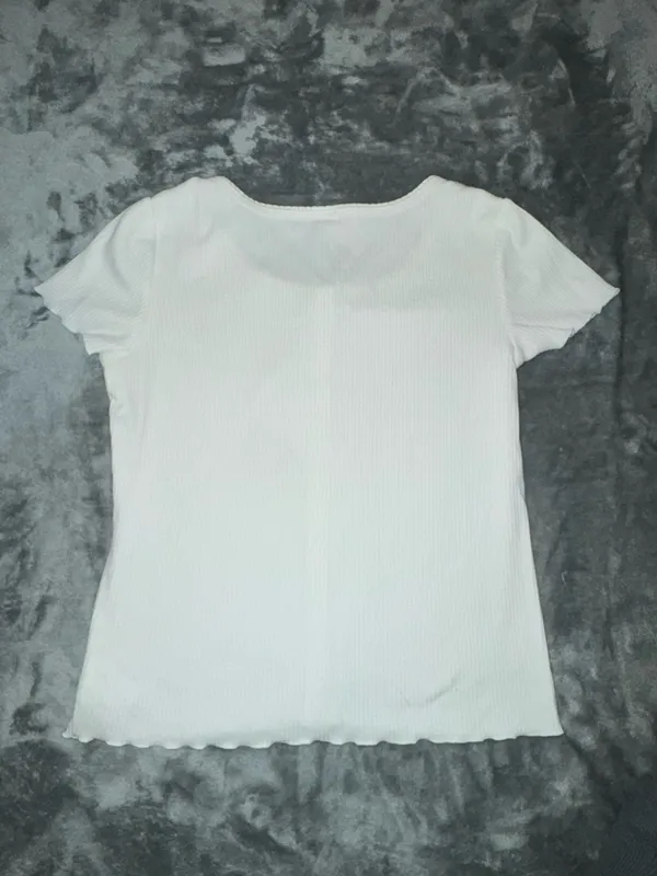 OLD NAVY WHITE T-SHIRT - Image 2