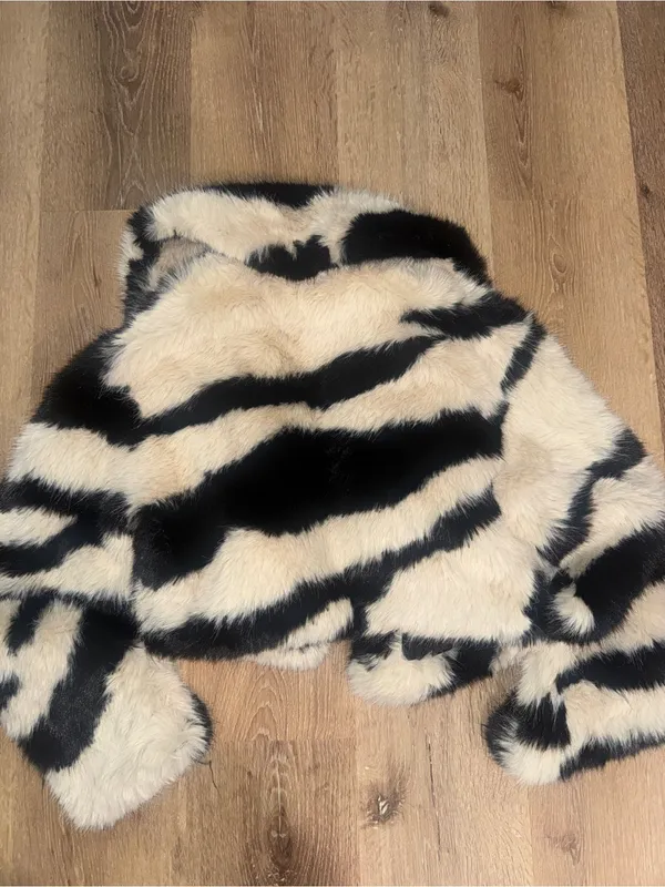 Avec Les Filles Faux Fur Jacket - Image 5