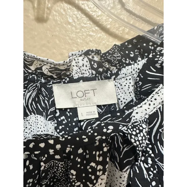 Loft Outlet Womens Size L Black White Animal Print Ruffle Long‎ Sleeve Blouse - Image 2
