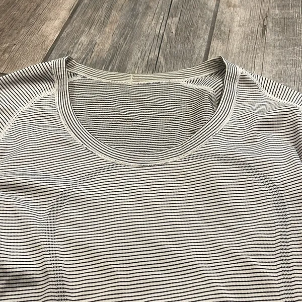 Lululemon long sleeve swiftly - Image 4