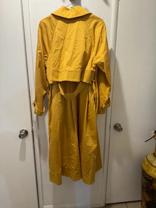 Elegant golden yellow piece by COS. Ideal for versatile styling. - Image 2
