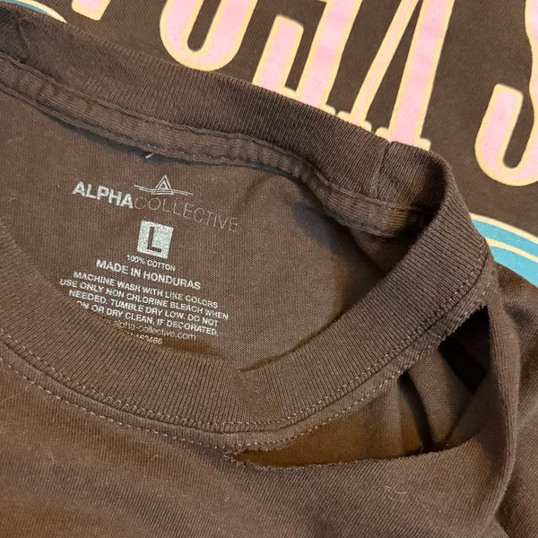 Alpha Collective Women’s Large Brown Cotton Las Vegas Racing Club Graphic Top - Image 6