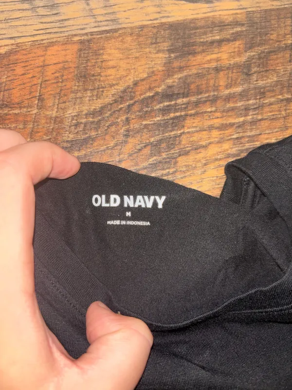 Old navy shirt  - Image 2