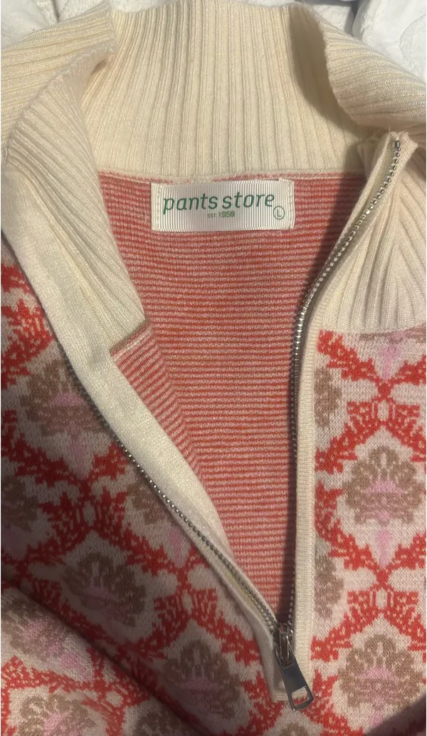 Pants store sweater  - Image 3