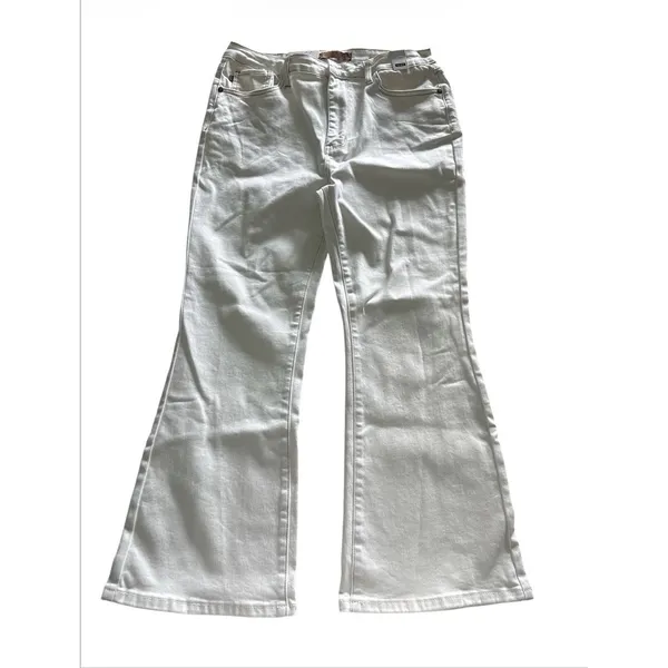 Judy Blue NWT High Waist Kick Flare Denim Jeans L 15/32 White Bootcut Stretch - Image 3